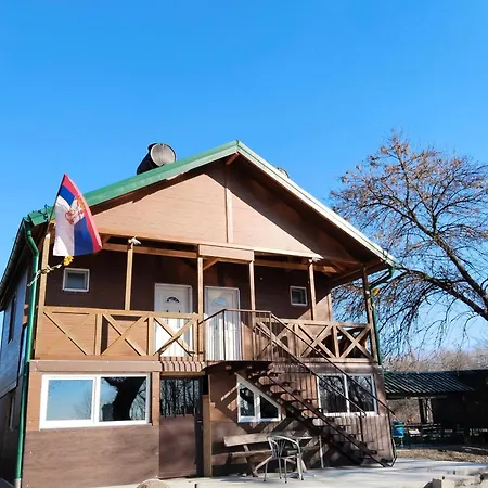 אכסניה Vikendica Dunavska Terasa בלגרד